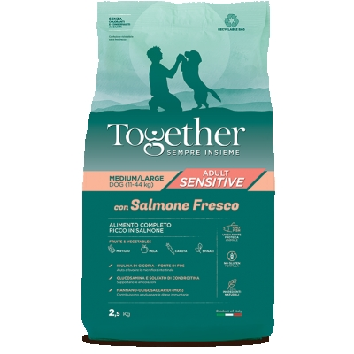 Alimento completo con manzo fresco, ricco in patate per il cane adulto di taglia media e grande.
